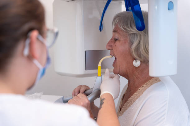 Best Broken or Cracked Tooth Emergency Dentist in Maplewood, MO